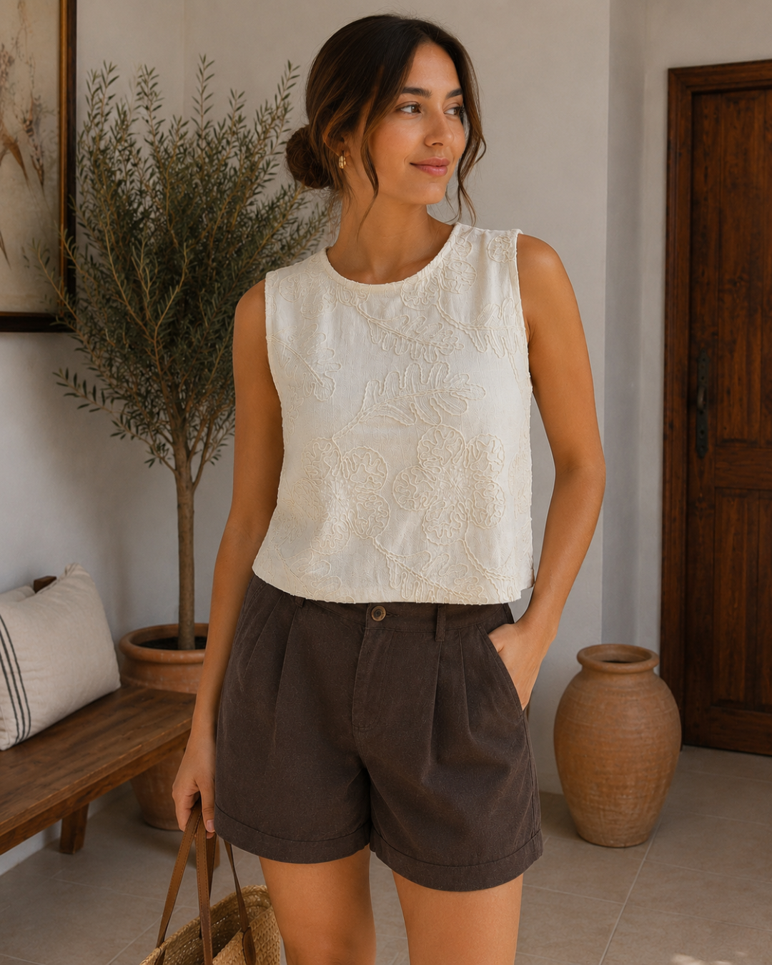 Camiseta de Tirantes Bordada en Relieve