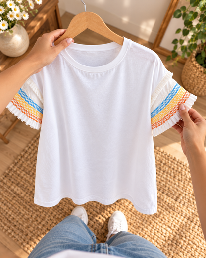 Camiseta con mangas bordadas